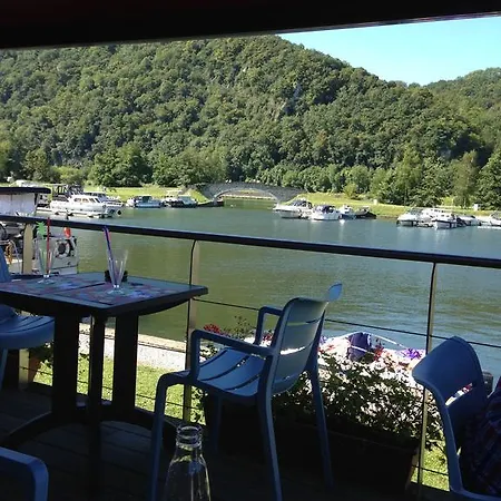 Les Voisins De Mr Sax Maison d'hôtes Dinant