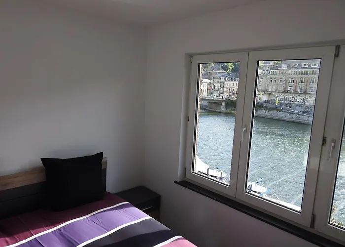 Les Voisins De Mr Sax Maison d'hôtes Dinant