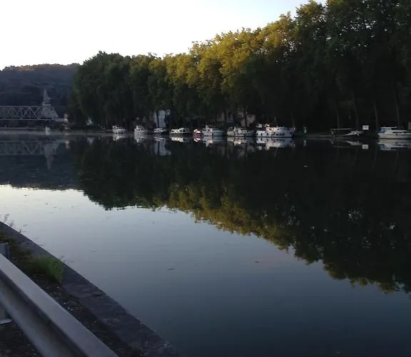 Les Voisins De Mr Sax Maison d'hôtes