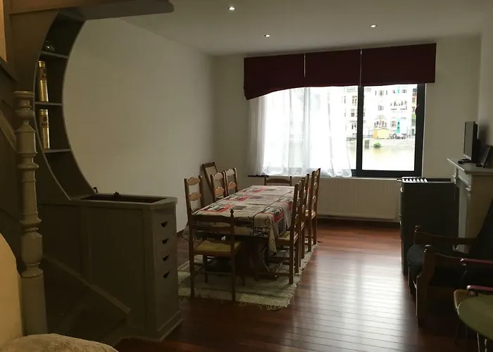 Les Voisins De Mr Sax 2* Dinant